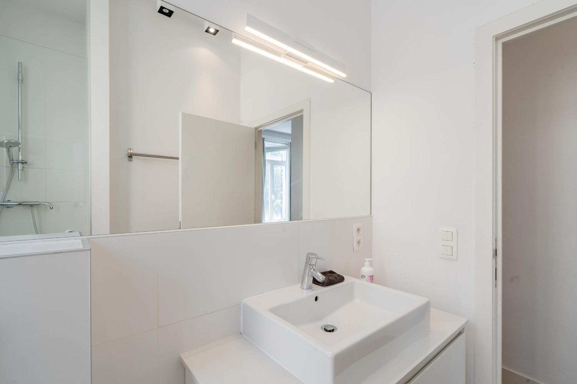 Light Modern In The Heart Of Appartement *